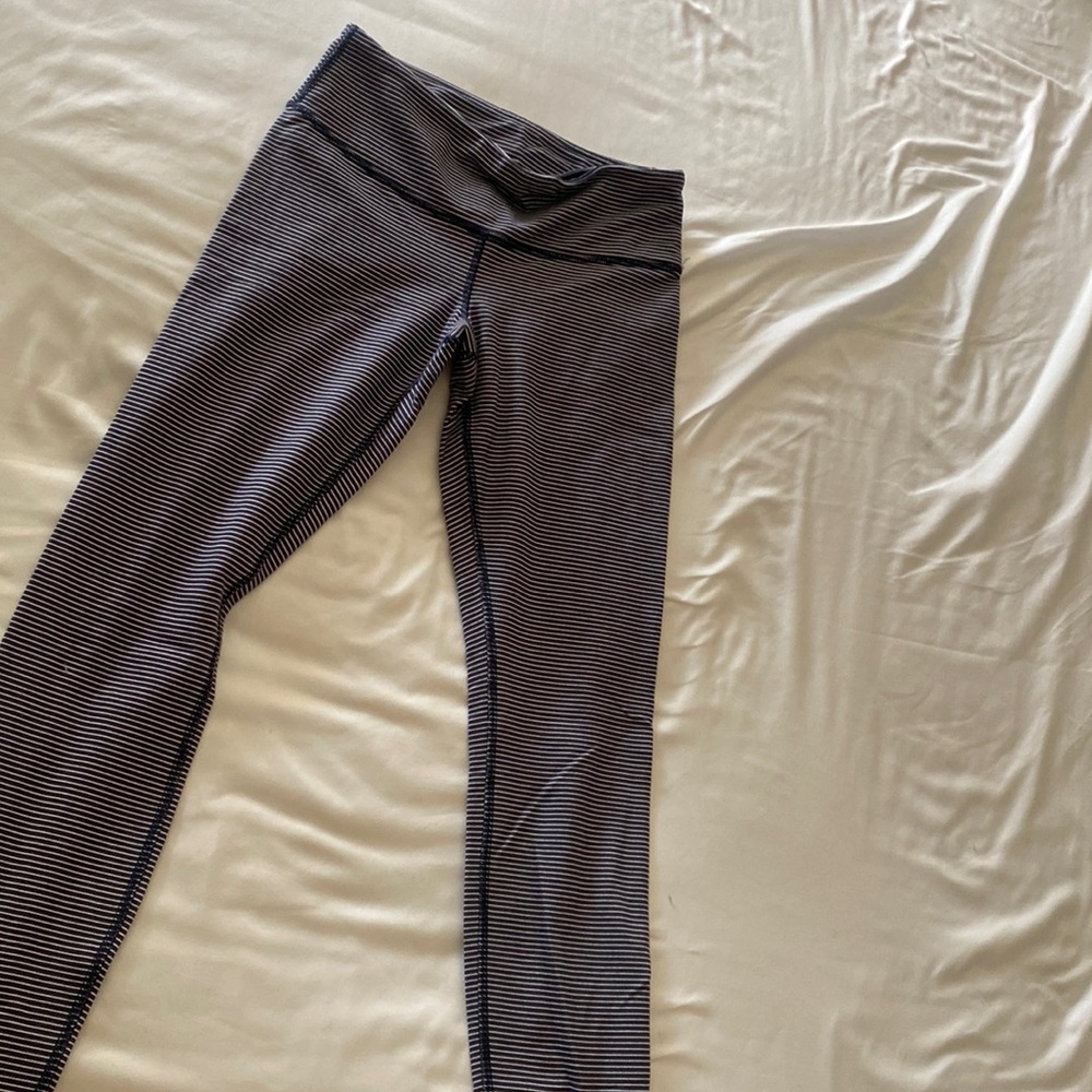 Lululemon pants size 4 blue and white stripes